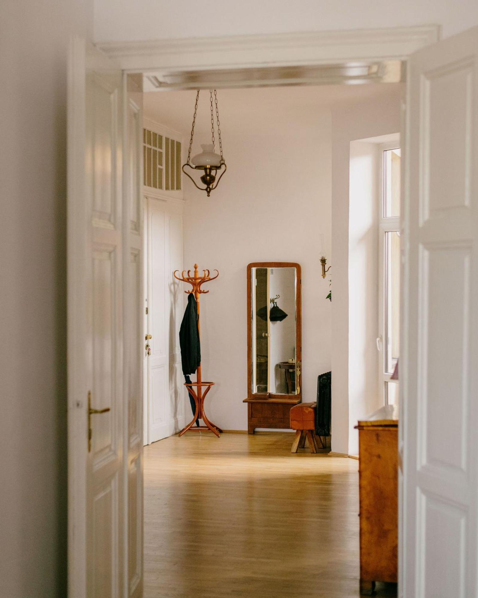4ry Apartment